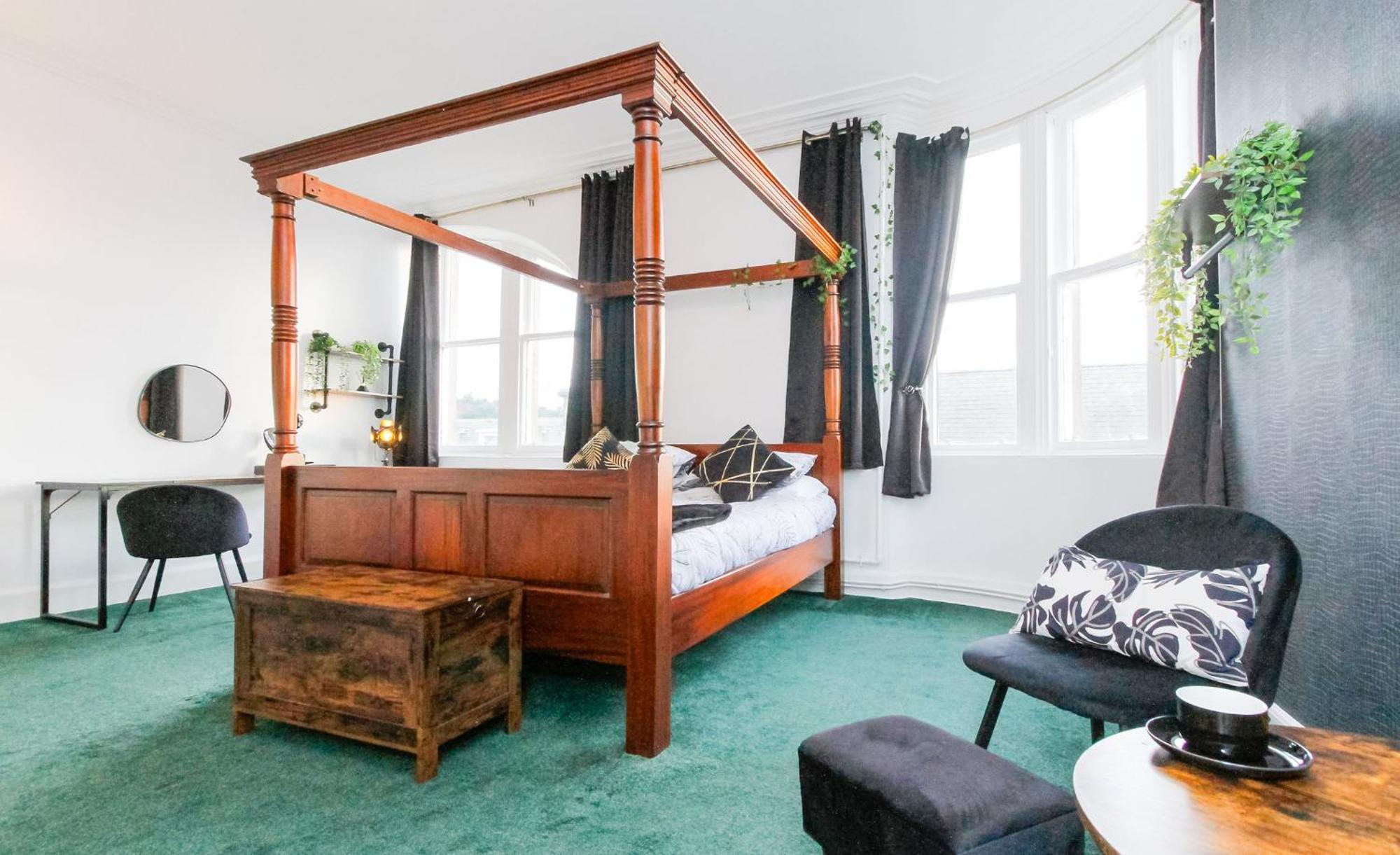 Carlton Hotel フォレス エクステリア 写真